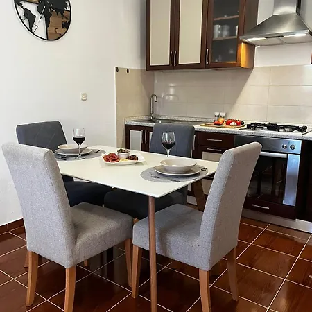 Apartman Mimi - Pula Airport Exterior photo