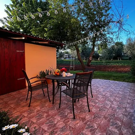 Apartman Mimi - Pula Airport Exterior photo
